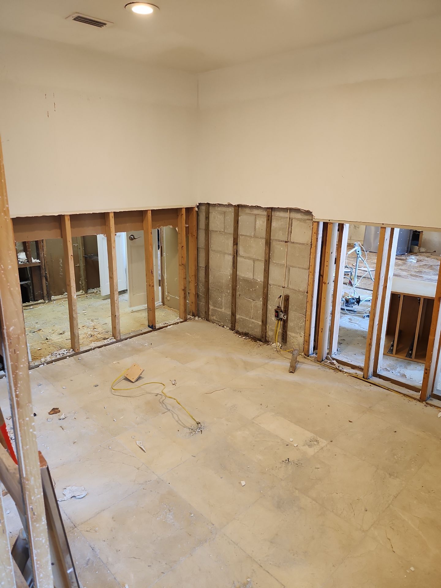 structural drying process of walls in a home