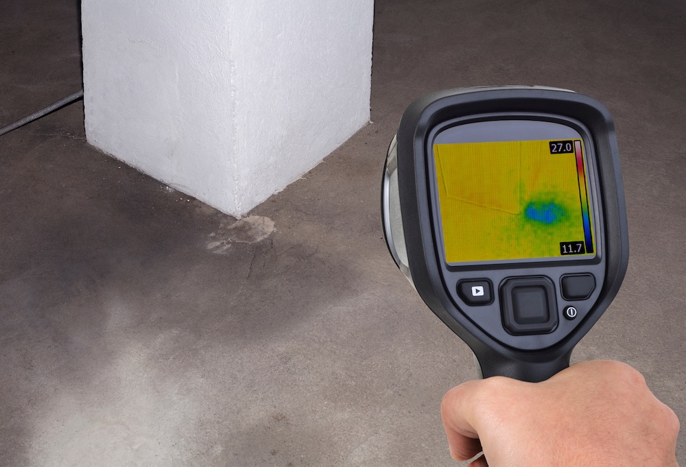 Leak Detection using thermal imaging tool