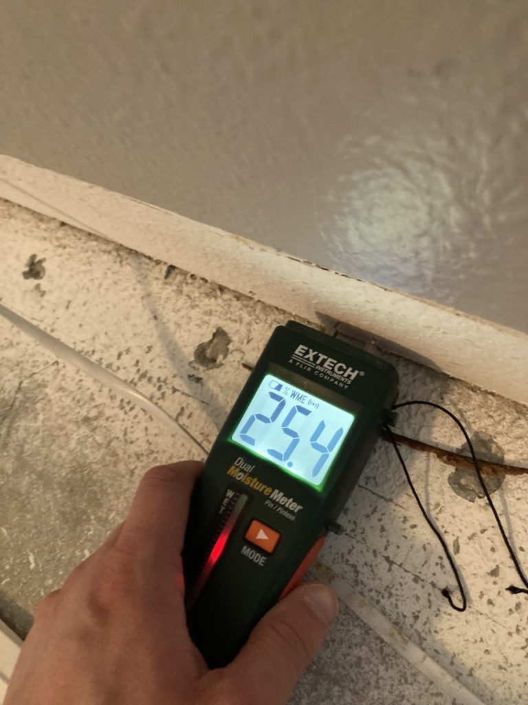 Tools used to find wet material for the overflowed bathtub and dry it.
