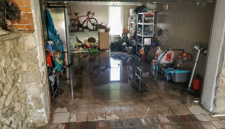 emergency flood cleanup