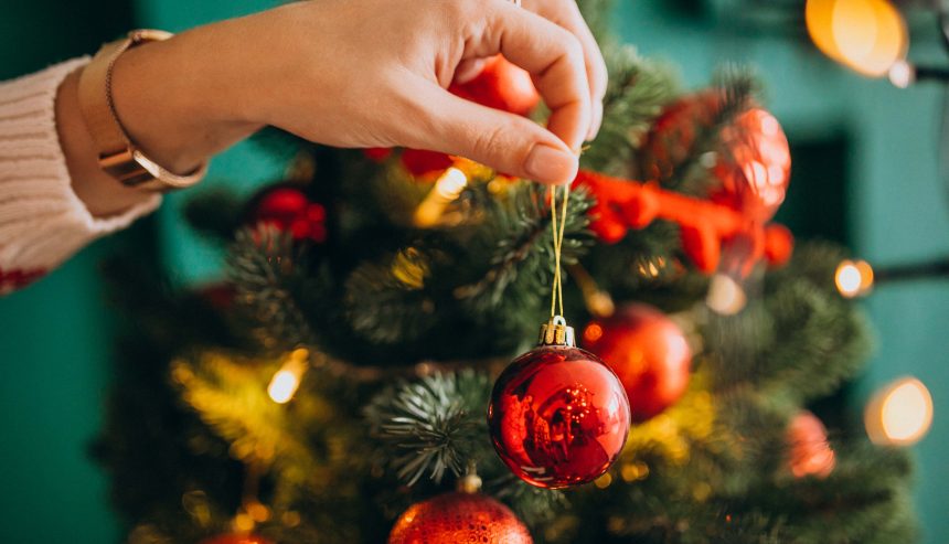 Holiday lights safety tips in Zephyrhills