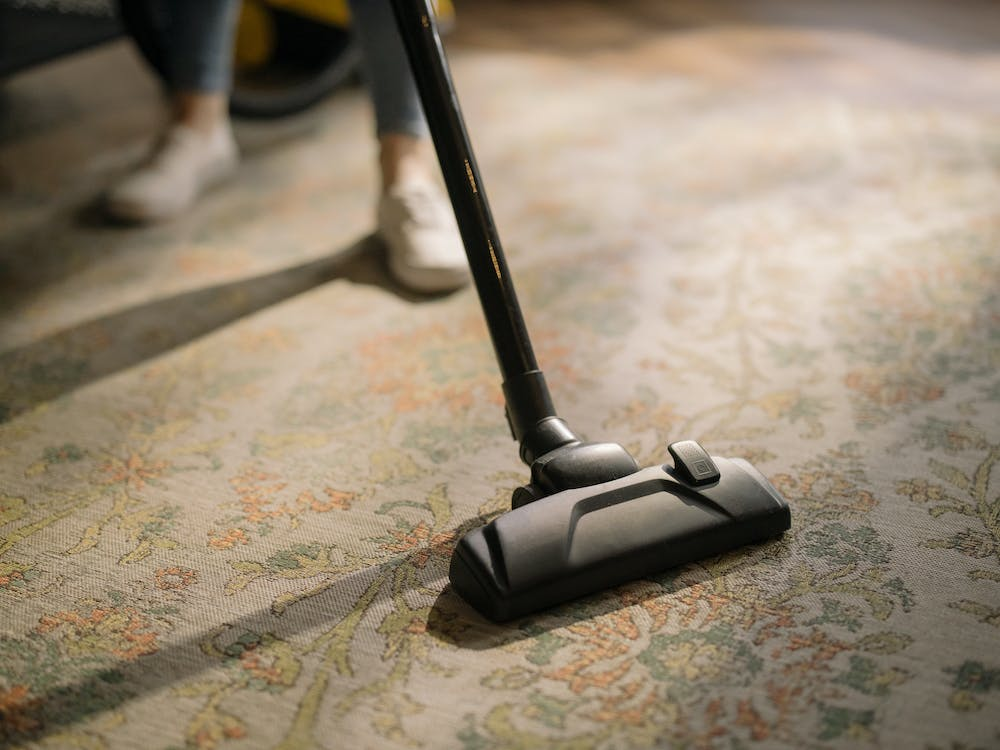 How To Get Rid Of Dirty Water Stains On Your Carpet